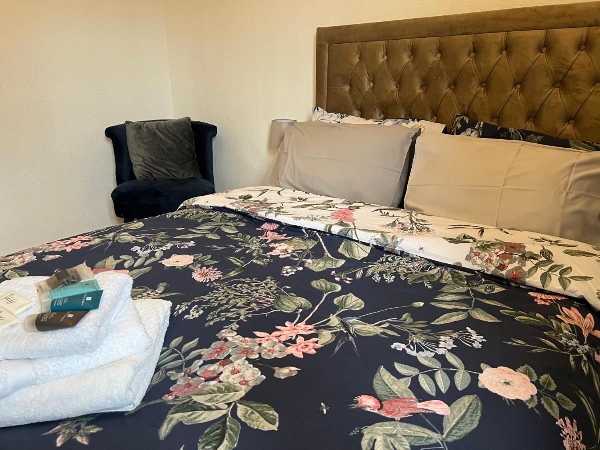 Grand Bleu - London - Next To Piccadilly Line Tube Station & Brand New Facilities酒店 外观 照片