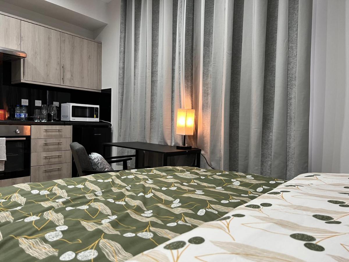 Grand Bleu - London - Next To Piccadilly Line Tube Station & Brand New Facilities酒店 外观 照片